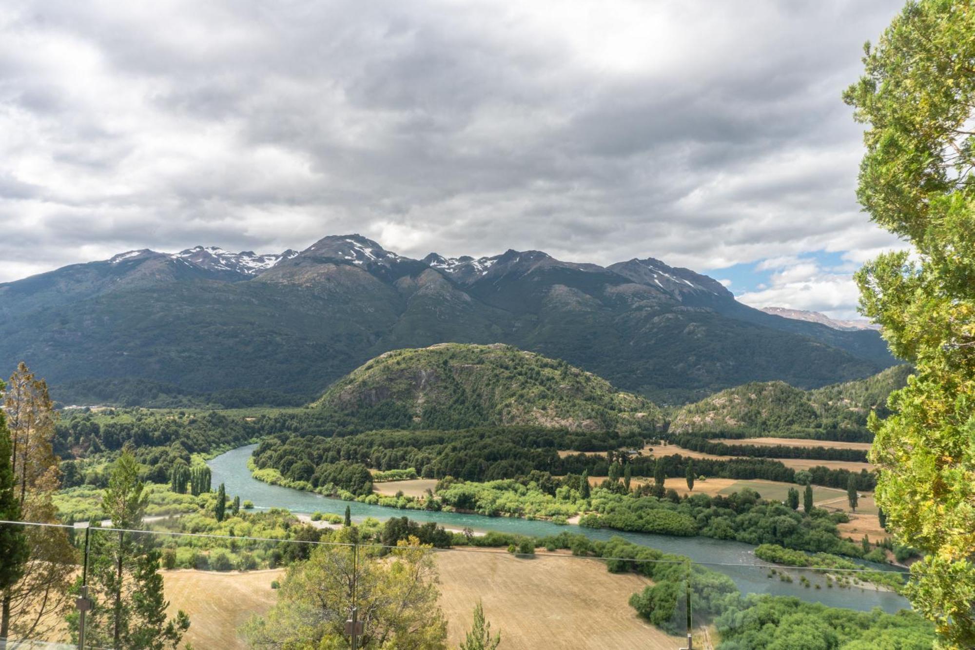 Uman Lodge Patagonia Chile Futaleufu Exterior photo